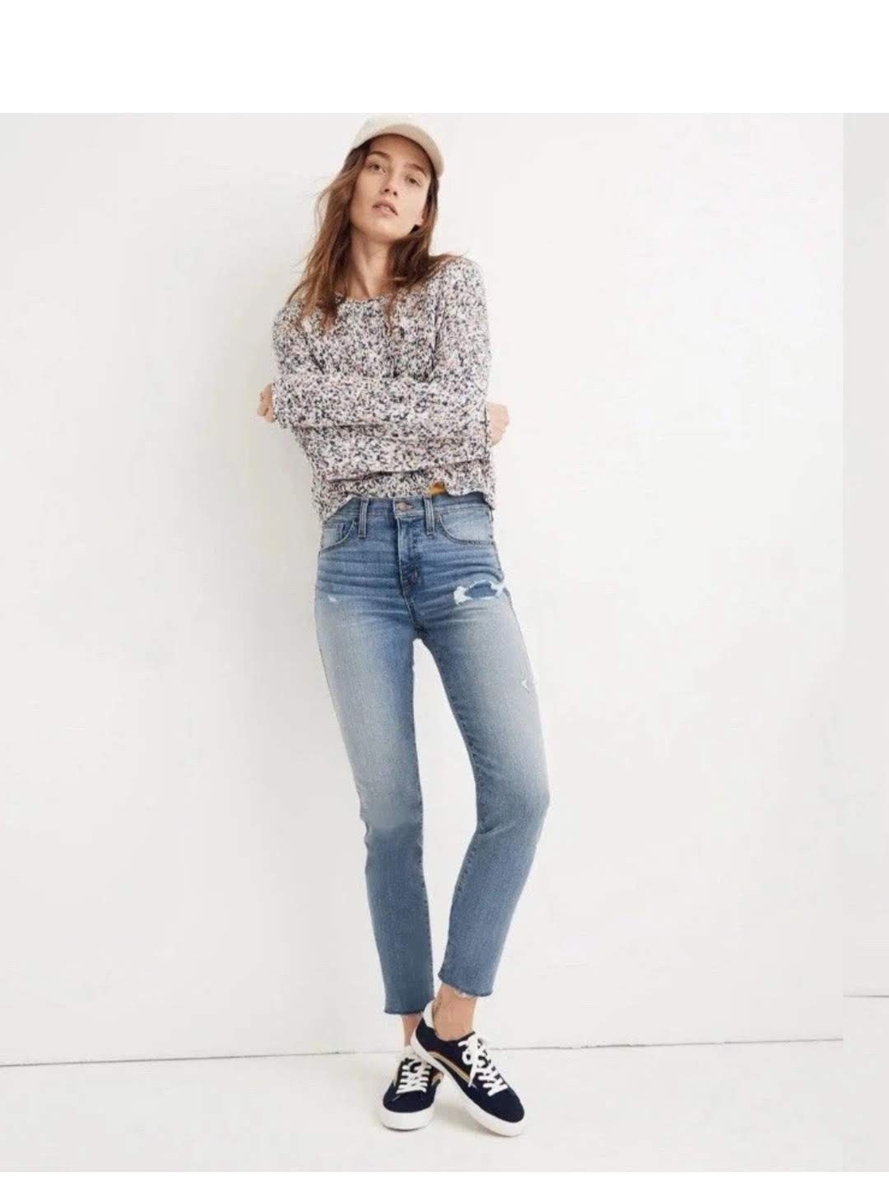 Madewell Slim Straight Crop Jeans in Medium Blue With Stretch + Distressing 25P